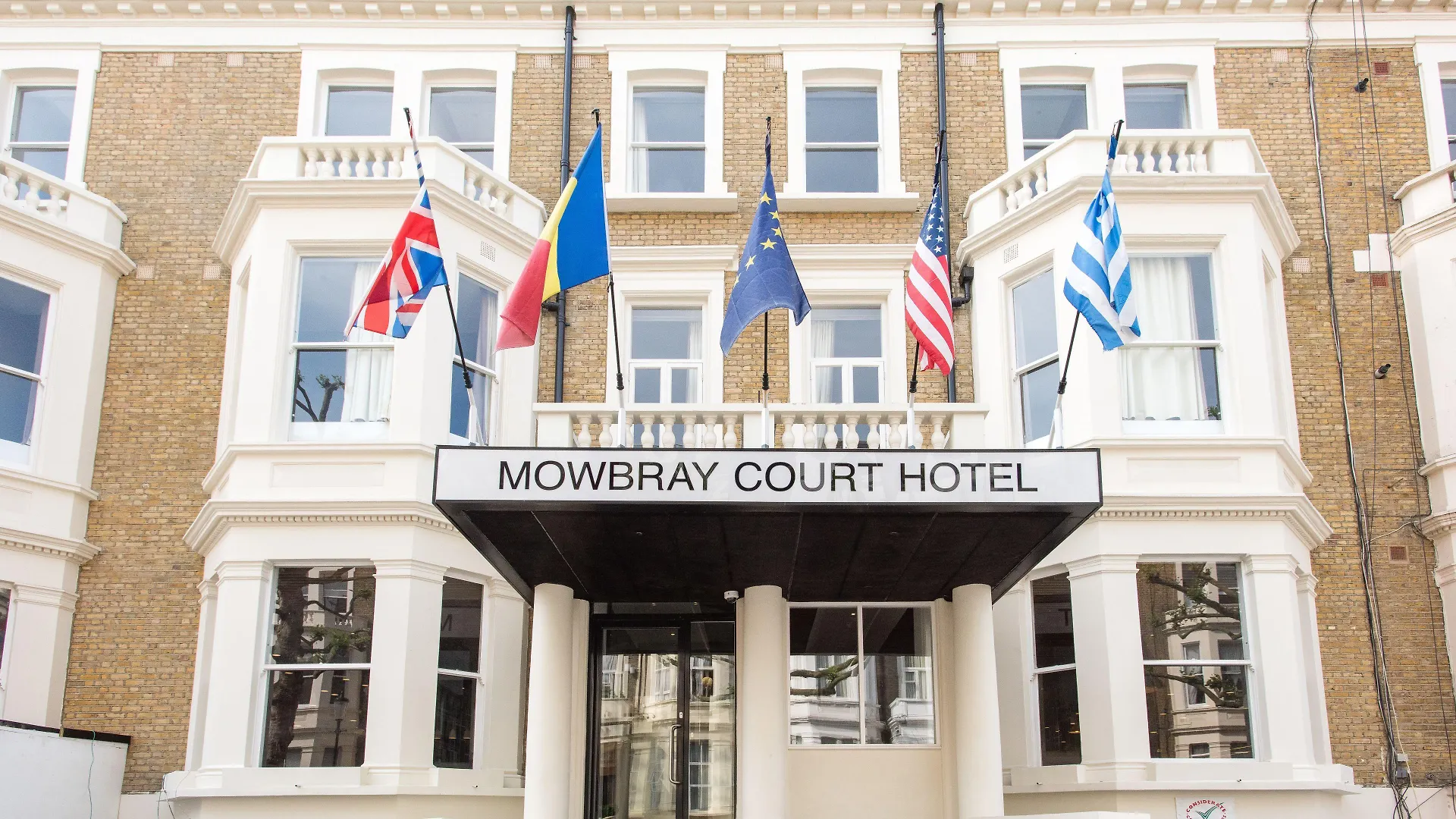 8 Budget Hotels Close to Covent Garden Worth Booking
