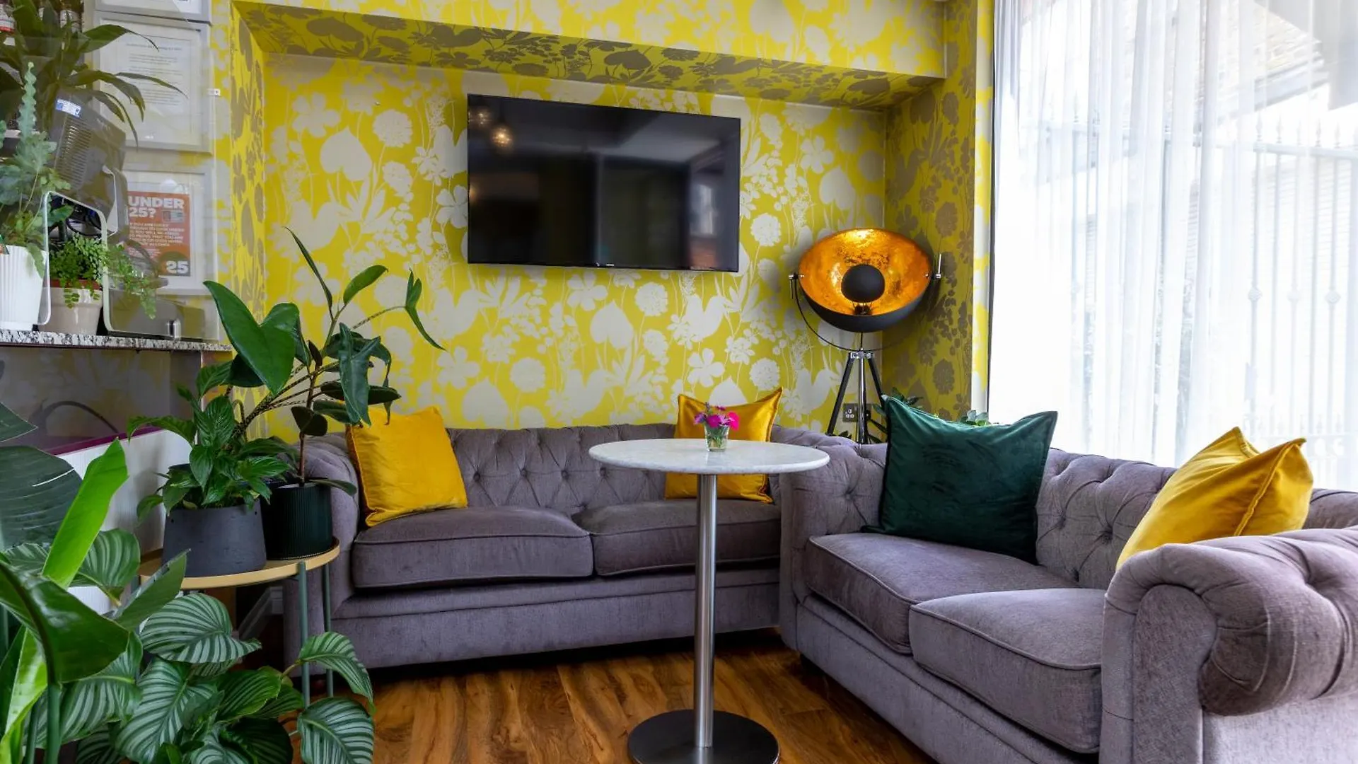6 Four-Star Hotels In Shepherd's Bush Worth Booking