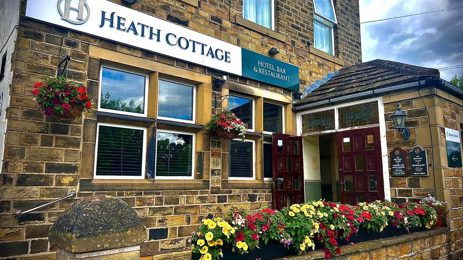 6 Top-Rated Hotels For Couples In Yorkshire