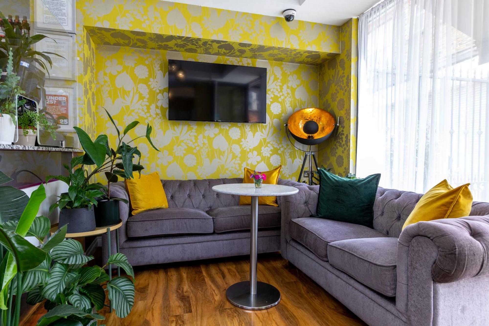 6 Four-Star Hotels In Shepherd's Bush Worth Booking