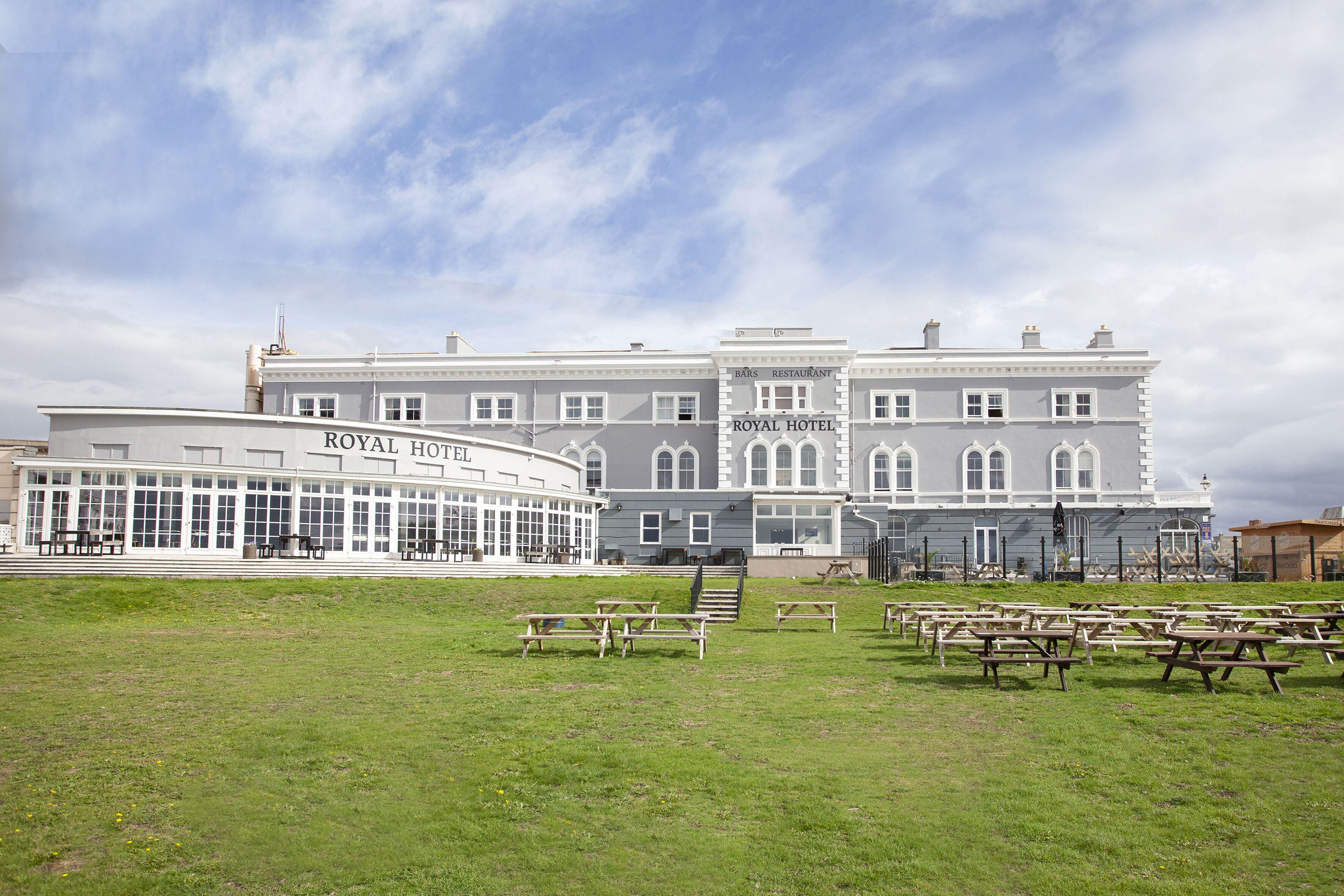 Staying Near Brean Down: 4 Resort Hotels Compared